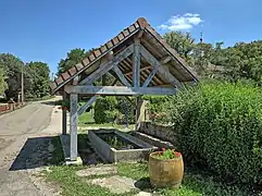 Le lavoir couvert.