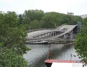 La passerelle Simone-de-Beauvoir en 2016.