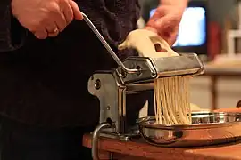 Spaghettis ou linguines.