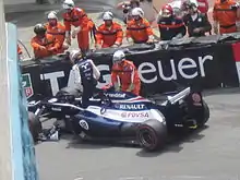 Photo de Pastor Maldonado après son accrochage à Monaco