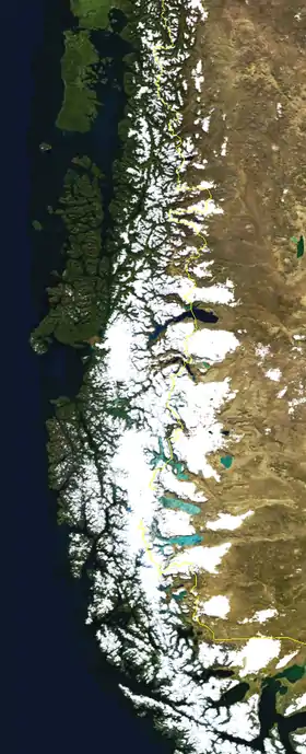 Image satellite de la cordillère de Patagonie.