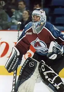Photographie couleur de Roy en 1999 avec l'Avalanche du Colorado.