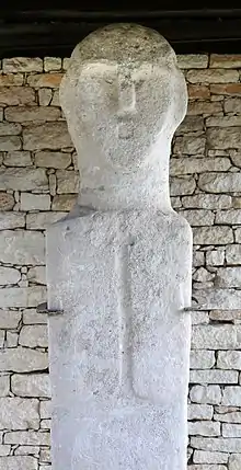 Statue-menhir d'U Nativu (groupe corse).