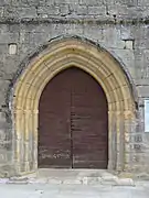 Le portail gothique de la nef.