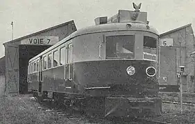 Photographie en noir et blanc montrant une vue de trois quart avant de la Pauline type 3 N.