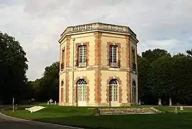 Pavillon de chasse de la forêt de Dreux (Abondant)