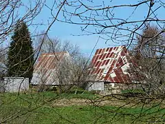 Granges ovales jumelles de Vaux