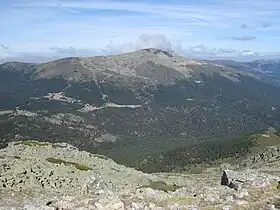 Vue depuis la Cabeza de Hierro Menor au sud-sud-est.