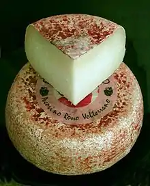 Pecorino rosso volterrano.