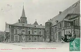 Le château de Crèvecœur-le-Grand est utilisé de longue date comme hôpital-hospice.