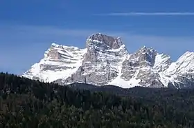 Le Monte Pelmo vu depuis Vodo di Cadore.