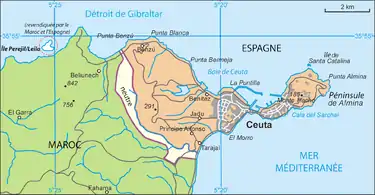 Carte montrant le nord du Maroc et l'enclave espagnole de Ceuta, incluant l'îlot Persil (en haut à gauche).