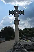 La croix du cimetière (juillet 2014).