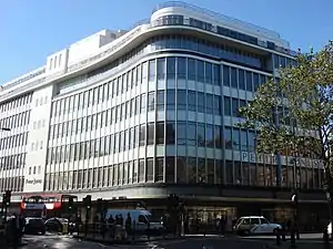 William Gratree, Grand magasin Peter Jones, Londres, 1932-1936