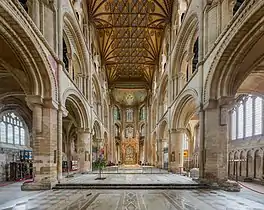 Vue du presbyterium et de l'abside.