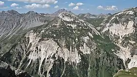 Le Petit mont Blanc vu du roc de la Valette à l'est.