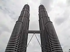 Tours Petronas