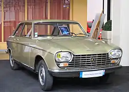204 coupé au Musée de l'Aventure Peugeot (Sochaux).