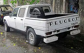 504 « Tonelada » pick-up à quatre portes au Brésil