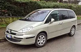 Peugeot 807.