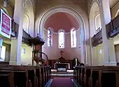 Intérieur de l'église protestante.