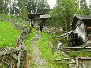 Le groupe des moulins à eau, avec expositions sur les céréales