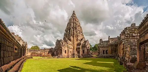 Prasat Phnom Rung, Xe – XIIIe sièclesdédié à Shiva