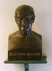 Buste de Charles-François Beautemps-Beaupré