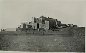 le Dzong en 1904, au moment de l'arrivée des troupes britanniques