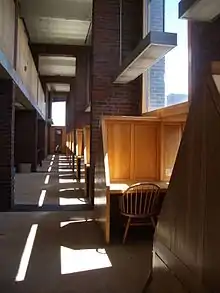 Phillips Exeter Library (salle de lecture), Exeter, New Hampshire , (1972).