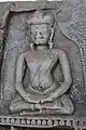 Détail d'un linteau khmer : Bouddha en méditation