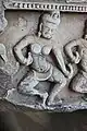 Détail d'un linteau khmer : Apsara, danseuse céleste