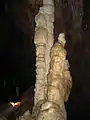 Les stalagmites de la « caverne sèche »