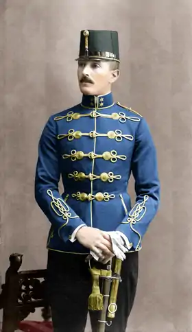 Béla Békéssy (en) en 1er lieutenant de hussard