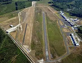 Vue aérienne de l'aérodrome de Bordeaux-Léognan-Saucats (LFCS)