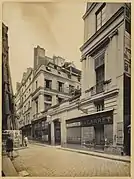 Photographie de l'ancienne façade sur rue de l'hôtel Jabach, vers 1904, musée Carnavalet.