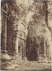 Lucien Fournereau, 1888. « Photographie de Angkor ». Archives Nationales: Archives Fournereau  F-17-2967.jpg