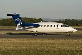 Ancien P-180 Avanti de Pan Européenne Air Service