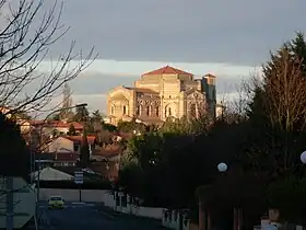 La basilique Sainte Germaine.