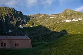 Pic de Crabère et refuge de l'Étang d'Araing