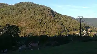 L’épaule du Mont Grebiay et la paroi de Pont Roche.