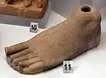 Ex-voto anatomique représentant un pied (Vulci, époque hellénistique).