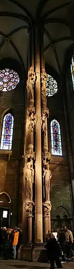 Le pilier des anges de la cathédrale Notre-Dame de Strasbourg.