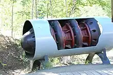 Photo d'un piston racleur exposé en plein air
