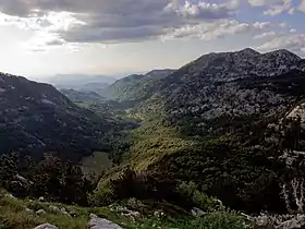 Le Velika Jastrebica et la vallée glaciaire de Pirina poljana