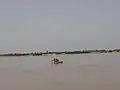 Pirogues vers le rivage en face de Zébé Marao Cameroun