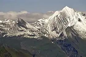 Vue du Piz Terri (à droite) enneigé