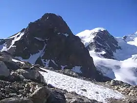 Vue du piz Trovat depuis le refuge Diavolezza.