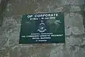 Plaque commémorative au Commando Logistics Regiment des Royal Marines.