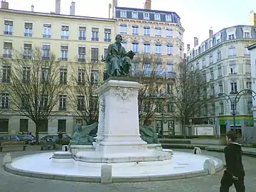 Monument à Ampère, Lyon, place Ampère.